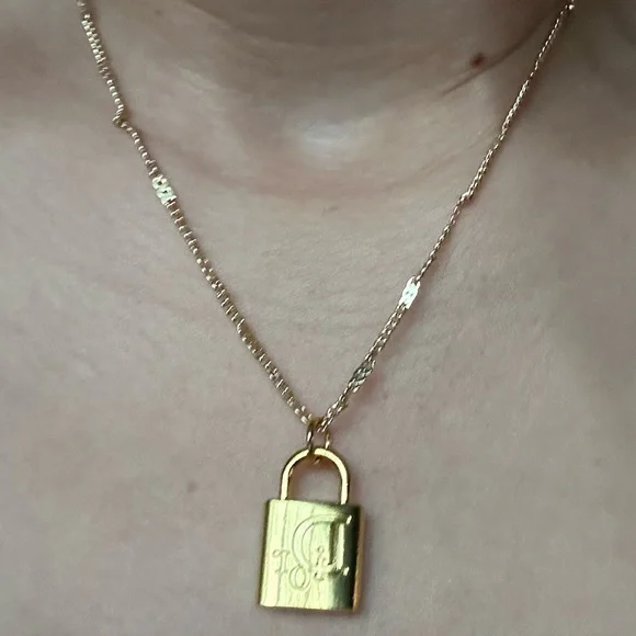 DIOR Lock 🔒 charm/pendant 15 MM BRIGHT GOLD DOUBLE SIDED